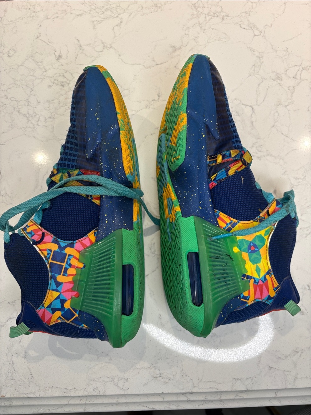 Nike Kids Multicolor Sneakers in Blue, Green & Yellow